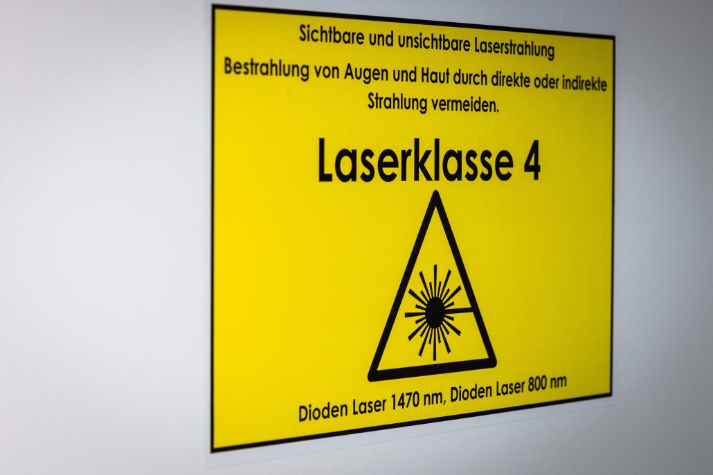 Laser Operation Analfissur mit Klasse 4 Diodenlaser